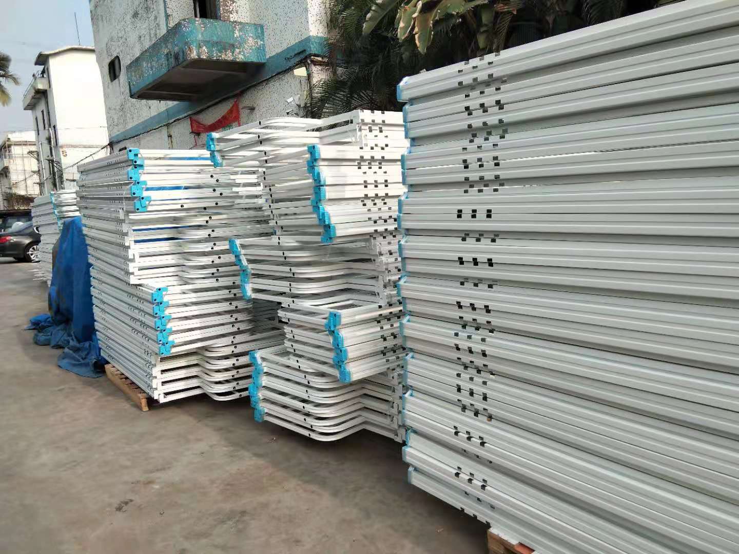 廠區(qū)堆滿鐵床，怎么辦？